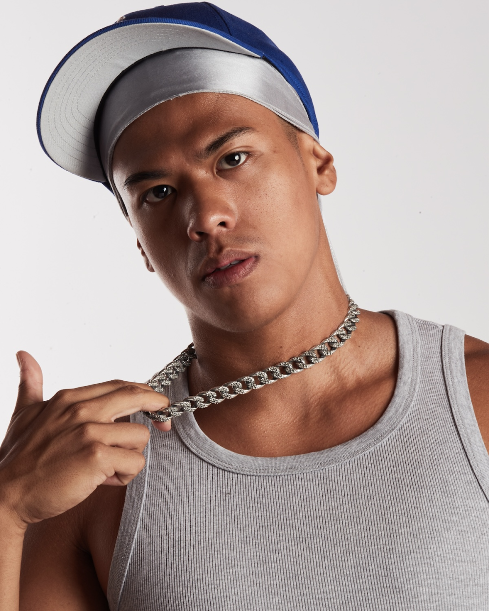 COLLAR GRUMETTE CON TEXTURE GÓTICA...
