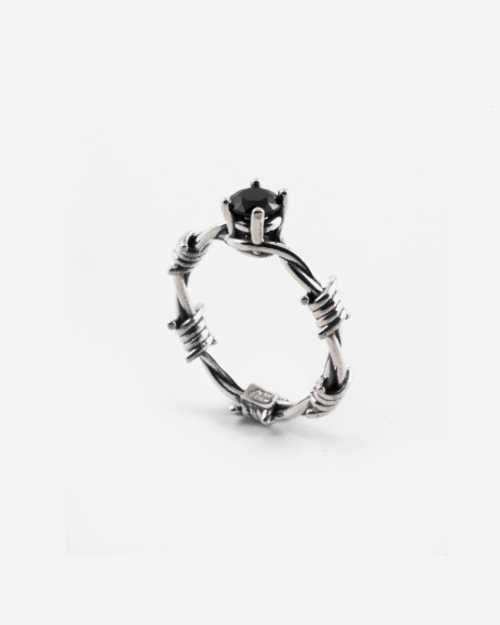 BARBED WIRE SOLITAIRE FINE...