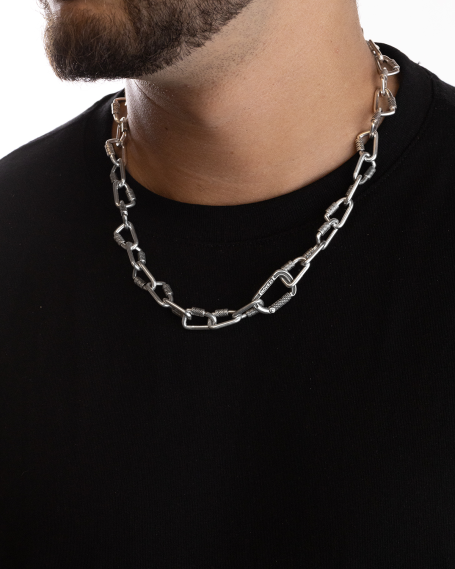 CARABINER CHAIN NECKLACE 2
