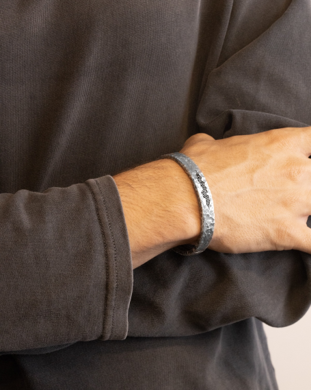 MATERIC HANDCUFF BRACELET... 2