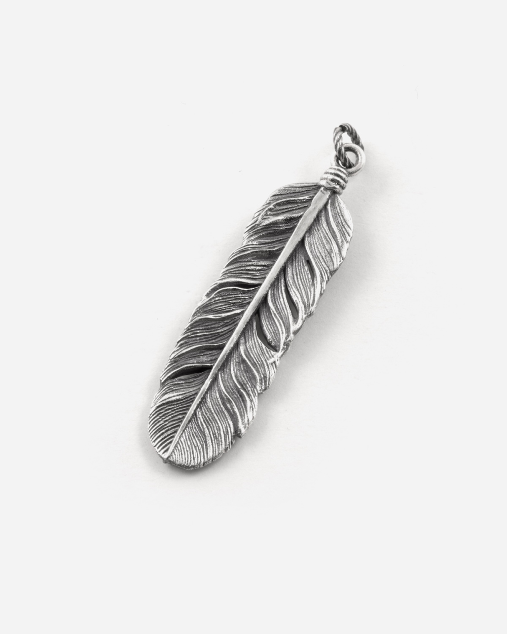 FEATHER FAMILIA PENDANT WITH STONE